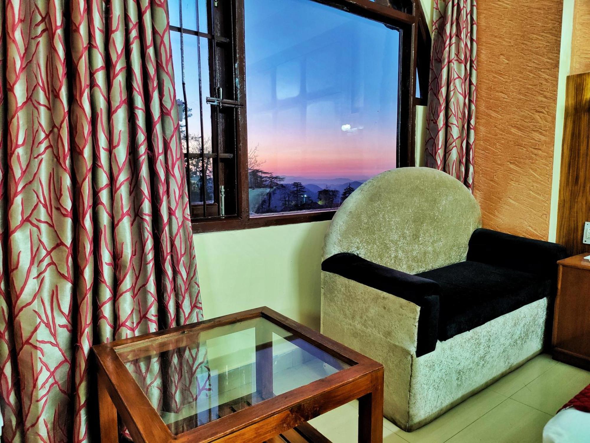 Hotel Taj Palace Near Mall Road シムラー エクステリア 写真